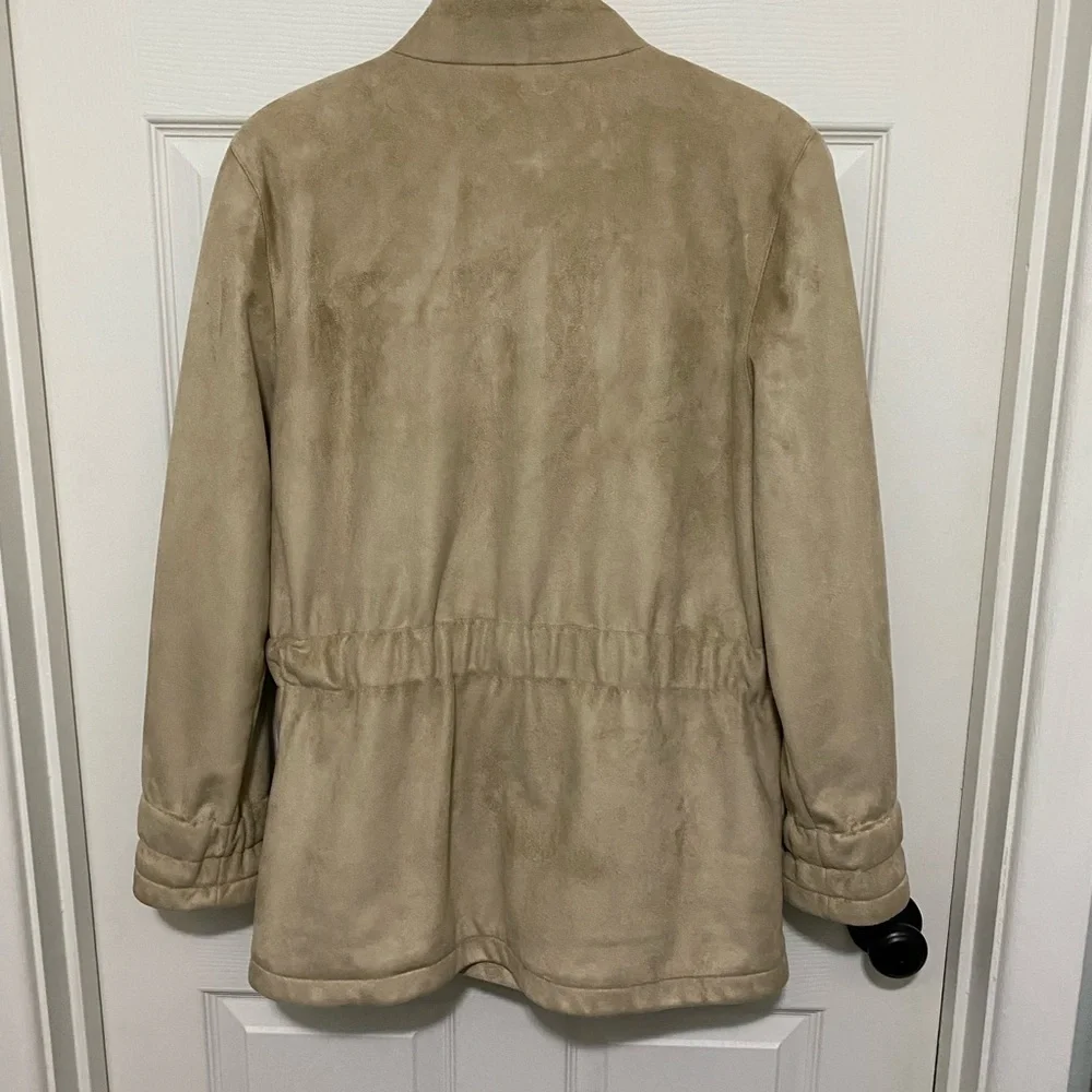 Calvin Klein elegant beige